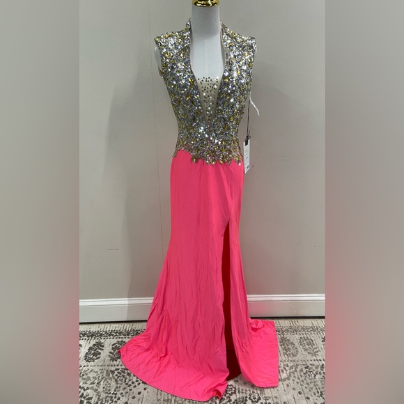 Dresses & Skirts - NWT Mac Duggal Dress a. Size 6